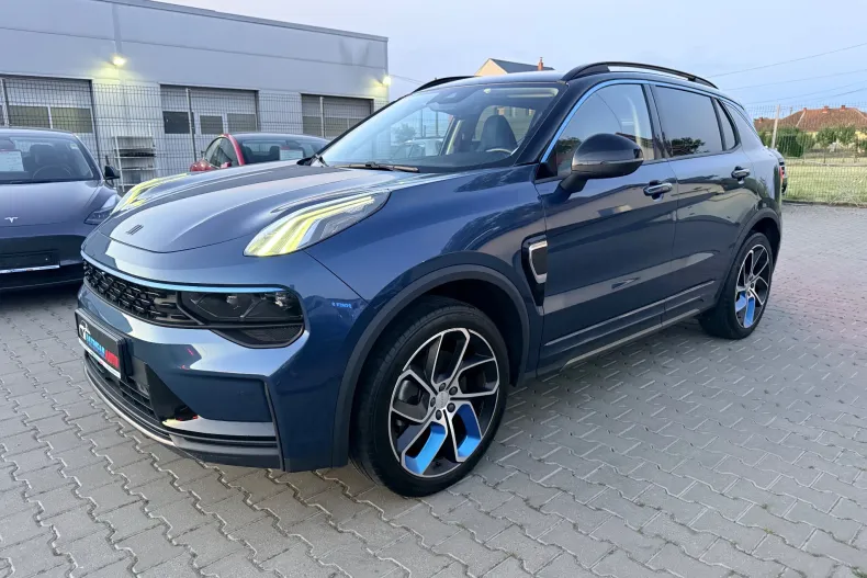 Lynk & Co 01 din 2022 cu 53.000 km - oferta LYN222682 - foto 1