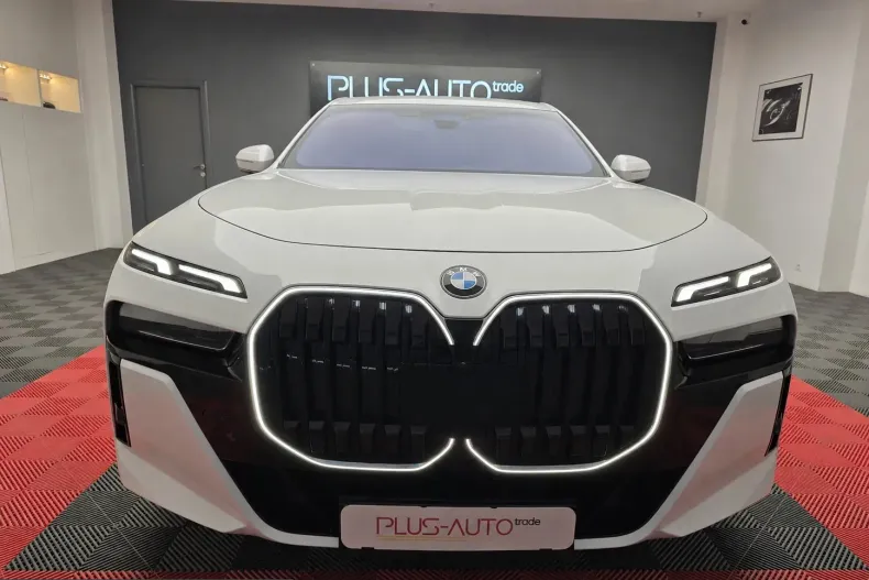 BMW 740d (Seria 7) din 2025 cu 24.875 km - oferta BMW222688 - foto 5