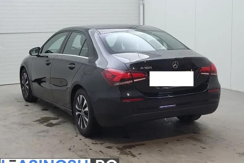 Mercedes-Benz A 180 (Clasa A) din 2022 cu 171.660 km - oferta MER222704 - foto 3