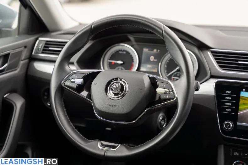 Skoda Superb din 2021 cu 45.389 km - oferta SKO222705 - foto 18