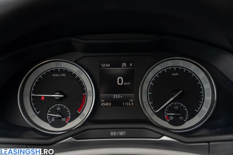 Skoda Superb din 2021 cu 45.389 km - oferta SKO222705 - foto 19
