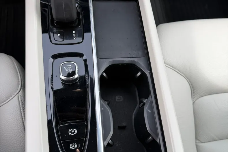 Volvo XC60 din 2021 cu 102.688 km - oferta VOL222712 - foto 16