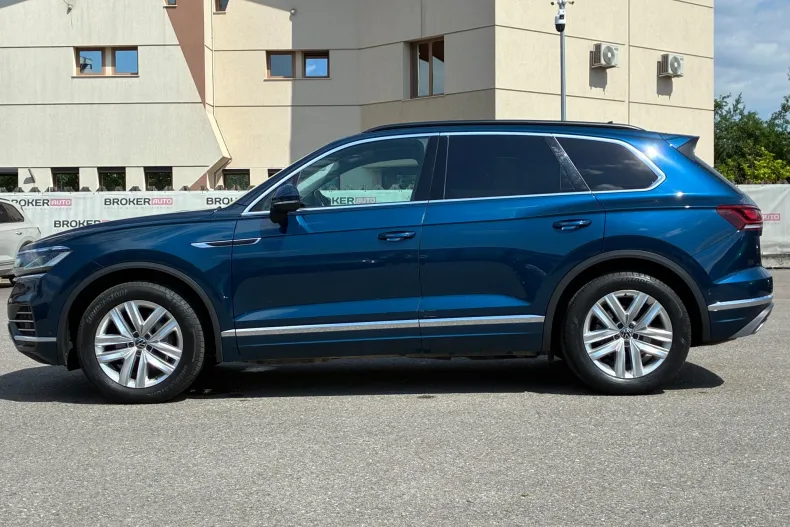 Volkswagen Touareg din 2022 cu 96.388 km - oferta VOL222715 - foto 9