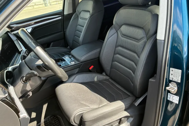 Volkswagen Touareg din 2022 cu 96.388 km - oferta VOL222715 - foto 23