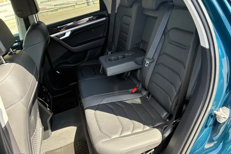 Volkswagen Touareg din 2022 cu 96.388 km - oferta VOL222715 - foto 24