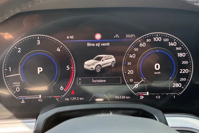 Volkswagen Touareg din 2022 cu 96.388 km - oferta VOL222715 - foto 37