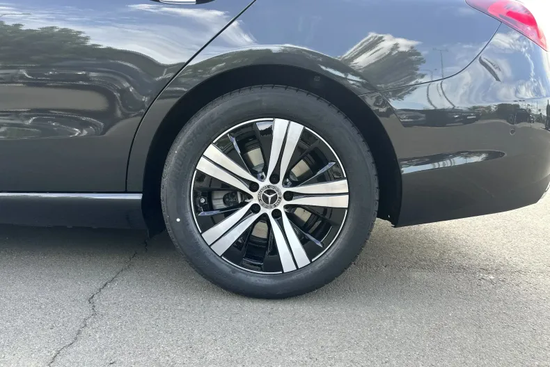 Mercedes-Benz C 180 (Clasa C) din 2026 cu 8 km - oferta MER222716 - foto 10
