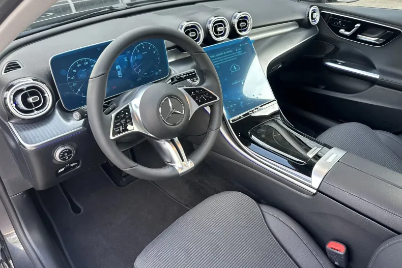 Mercedes-Benz C 180 (Clasa C) din 2026 cu 8 km - oferta MER222716 - foto 14