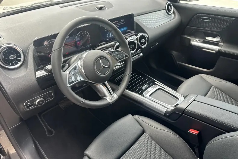Mercedes-Benz GLA (Clasa GLA) din 2026 cu 10 km - oferta MER222717 - foto 11