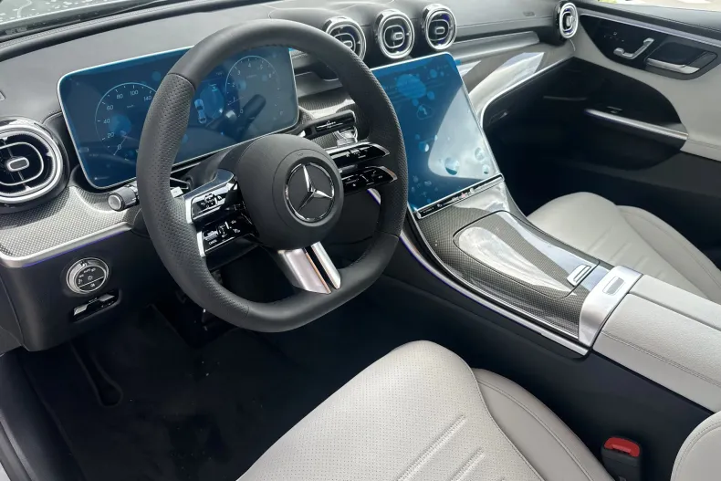 Mercedes-Benz C 300 (Clasa C) din 2026 cu 10 km - oferta MER222723 - foto 10