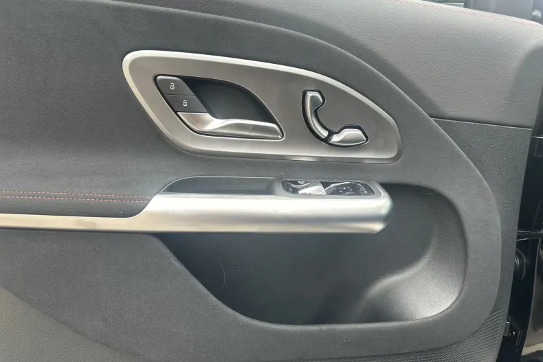 Mercedes-Benz GLB (Clasa GLB) din 2026 cu 3.100 km - oferta MER222724 - foto 15