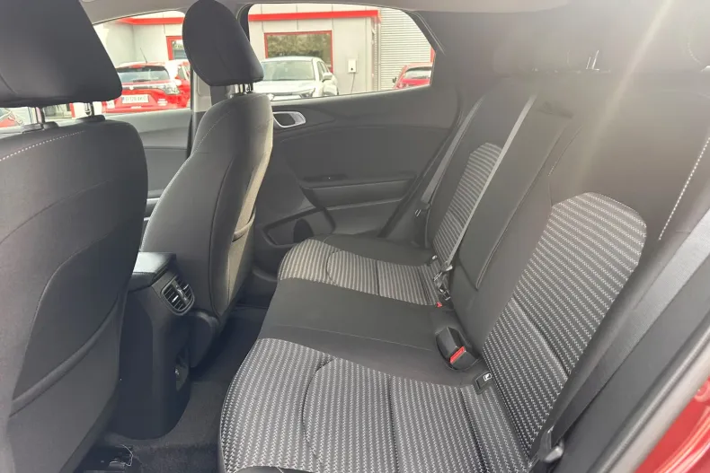 Kia XCeed din 2026 cu 5 km - oferta KIA222728 - foto 12