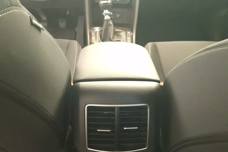 Kia Sportage din 2025 cu 5 km - oferta KIA222729 - foto 8