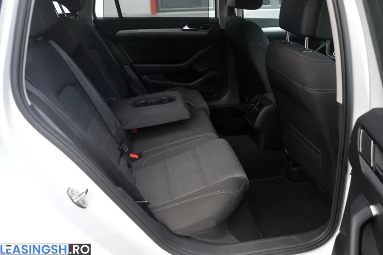 Volkswagen Passat din 2022 cu 109.520 km - oferta VOL222734 - foto 6