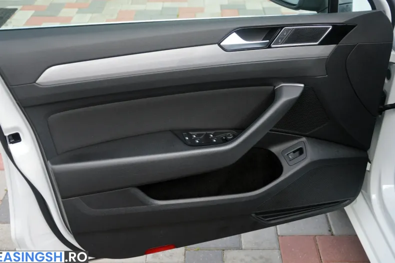 Volkswagen Passat din 2022 cu 109.520 km - oferta VOL222734 - foto 24