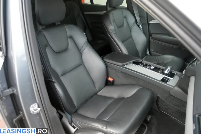 Volvo XC90 din 2020 cu 160.908 km - oferta VOL222736 - foto 29