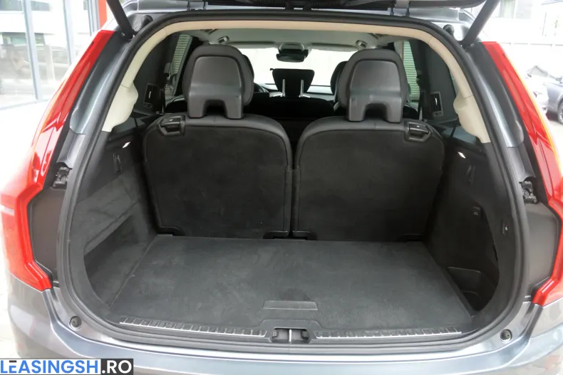Volvo XC90 din 2020 cu 160.908 km - oferta VOL222736 - foto 31