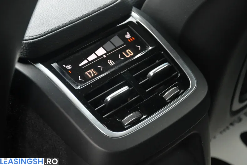 Volvo XC90 din 2020 cu 160.908 km - oferta VOL222736 - foto 37