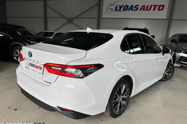 Toyota Camry din 2023 cu 109.500 km - oferta TOY222738 - foto 4