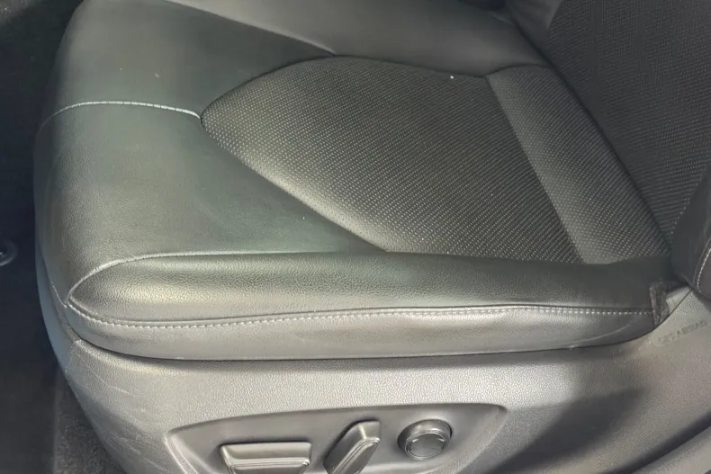 Toyota Camry din 2023 cu 109.500 km - oferta TOY222738 - foto 18