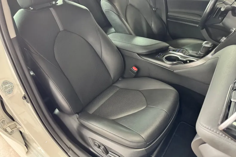 Toyota Camry din 2023 cu 109.500 km - oferta TOY222738 - foto 25