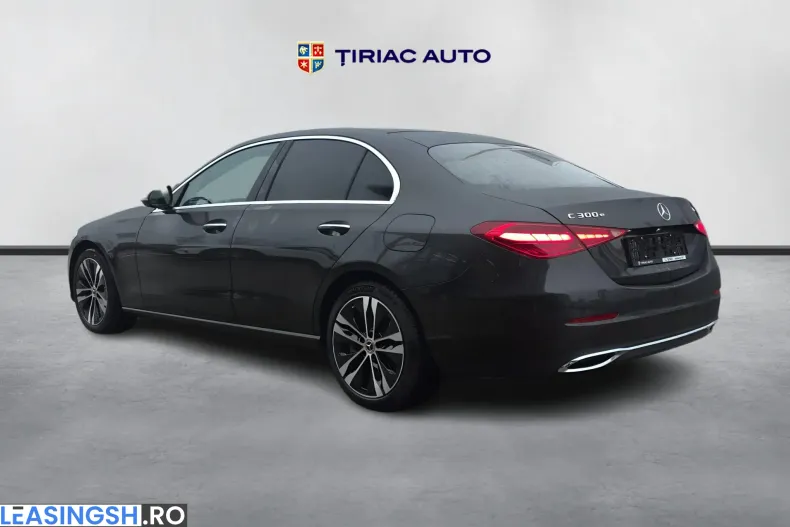 Mercedes-Benz C 300 (Clasa C) din 2025 cu 3.000 km - oferta MER222740 - foto 3