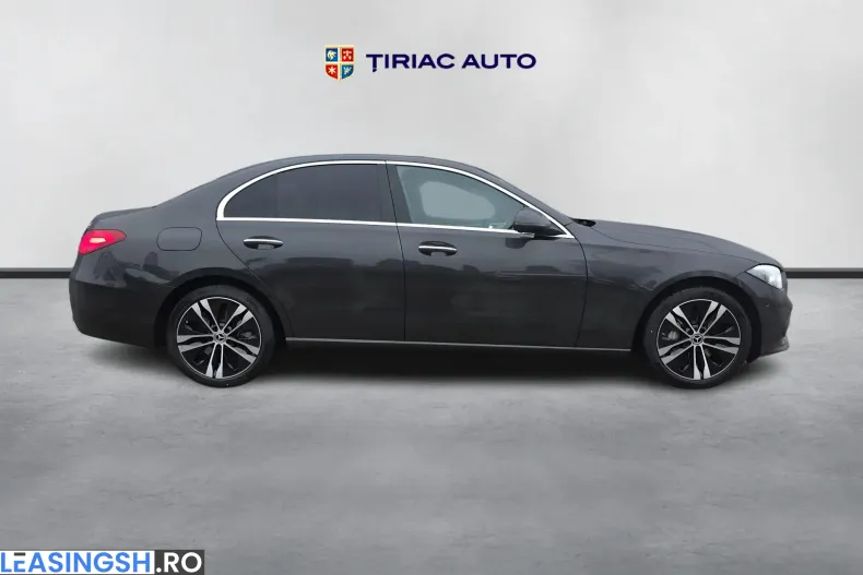 Mercedes-Benz C 300 (Clasa C) din 2025 cu 3.000 km - oferta MER222740 - foto 6