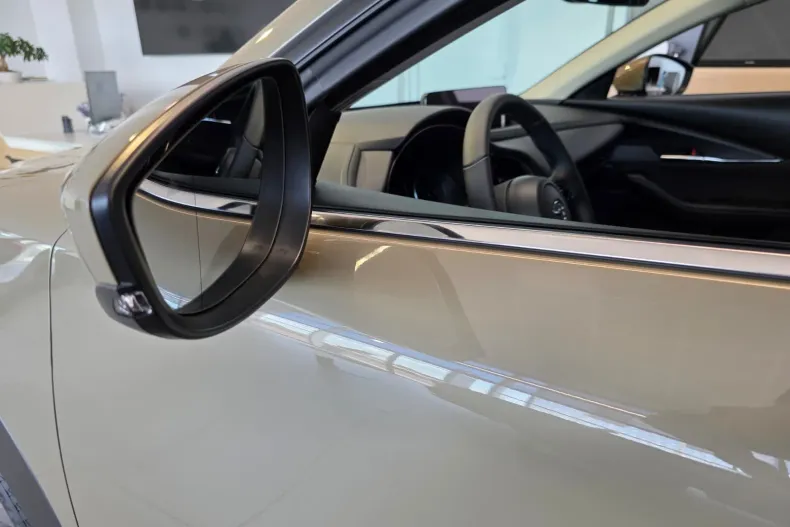 Mazda CX-30 din 2025 cu 2 km - oferta MAZ222744 - foto 6