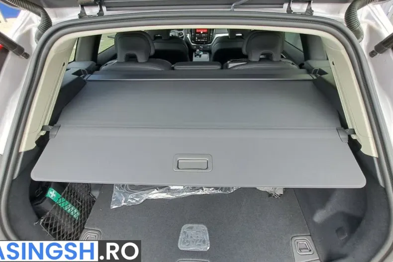 Volvo XC60 din 2025 cu 1 km - oferta VOL222747 - foto 6