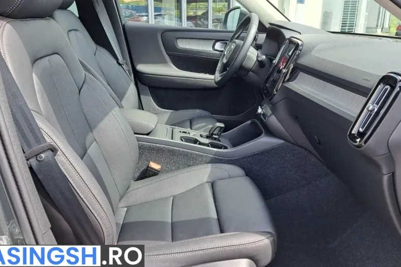Volvo XC40 din 2025 cu 1 km - oferta VOL222750 - foto 12