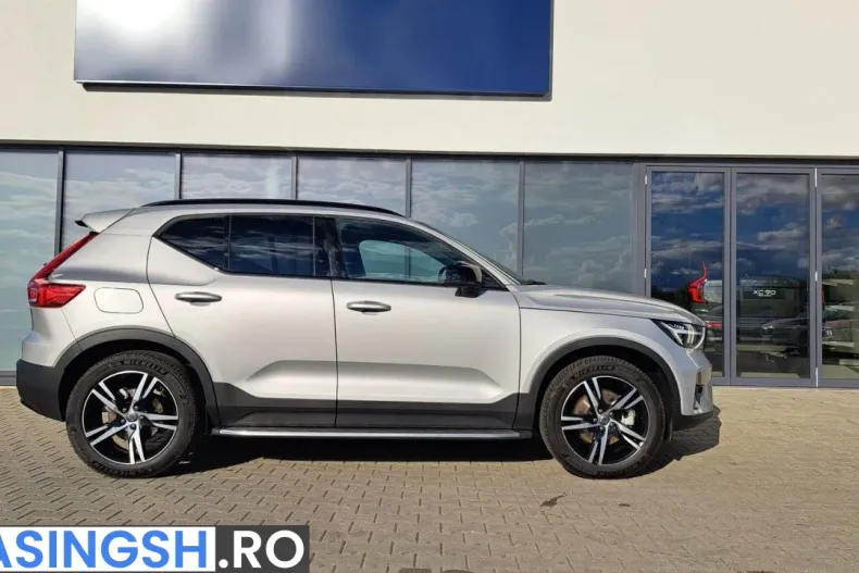 Volvo XC40 din 2024 cu 32.213 km - oferta VOL222752 - foto 4