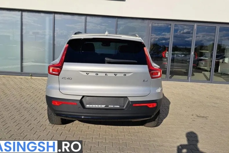 Volvo XC40 din 2024 cu 32.213 km - oferta VOL222752 - foto 8