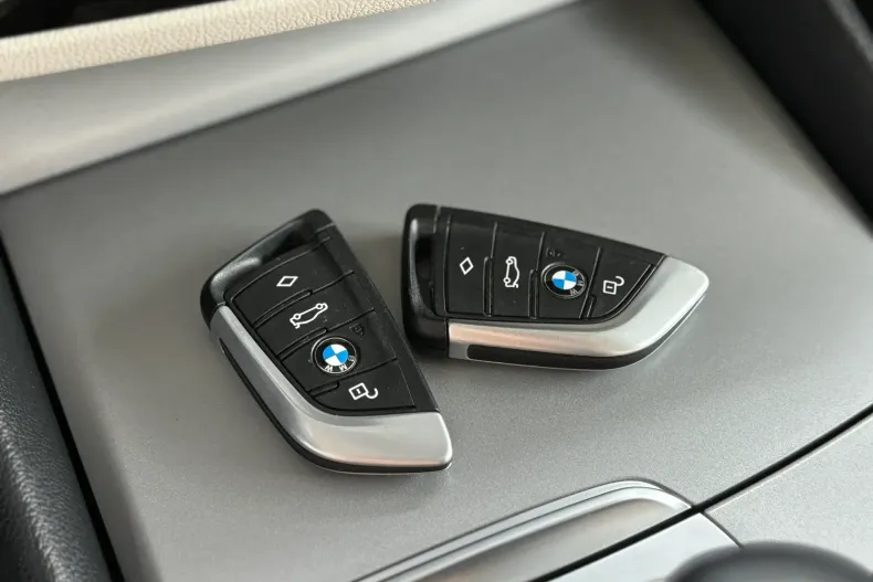 BMW 520e (Seria 5) din 2021 cu 145.900 km - oferta BMW222765 - foto 21