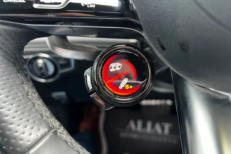 Mercedes-Benz AMG GT (Clasa GT) din 2023 cu 97.400 km - oferta MER222771 - foto 13
