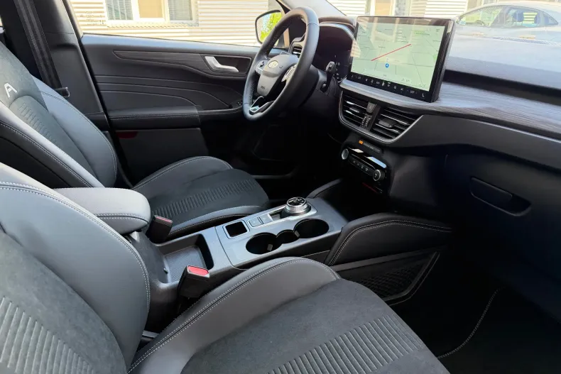 Ford Kuga din 2026 cu 1 km - oferta FOR222783 - foto 17