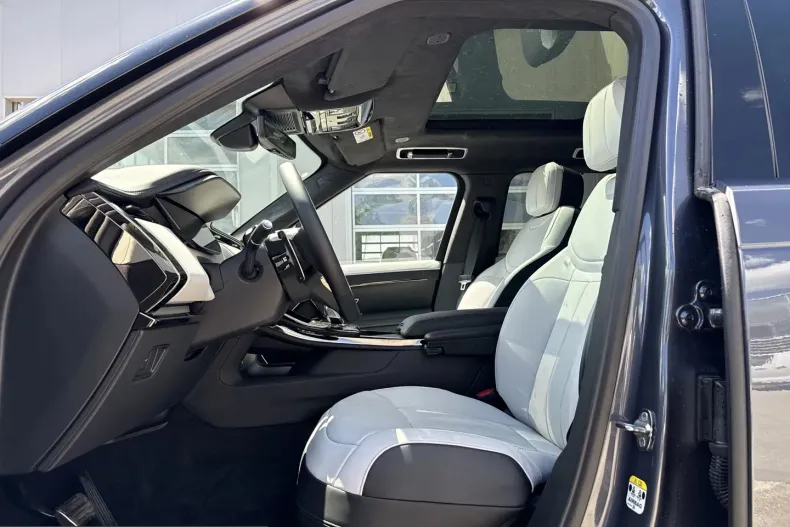 Land Rover Range Rover Sport din 2026 cu 1 km - oferta LAN222804 - foto 11