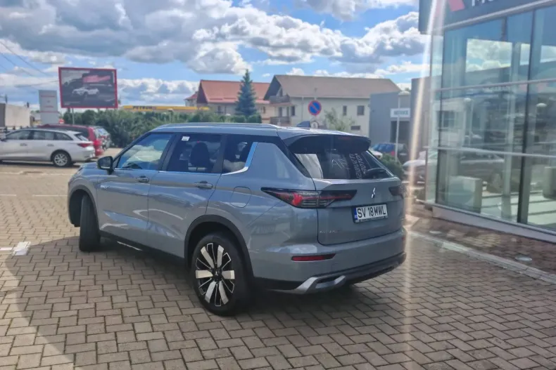 Mitsubishi Outlander din 2025 cu 48 km - oferta MIT222827 - foto 7
