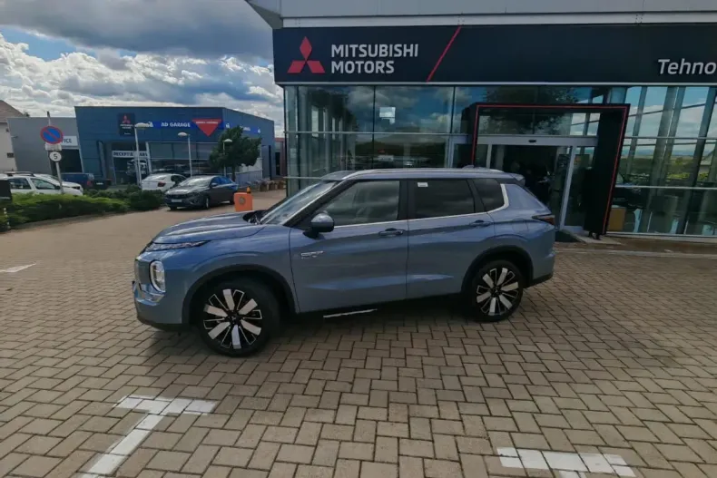 Mitsubishi Outlander din 2025 cu 48 km - oferta MIT222827 - foto 12