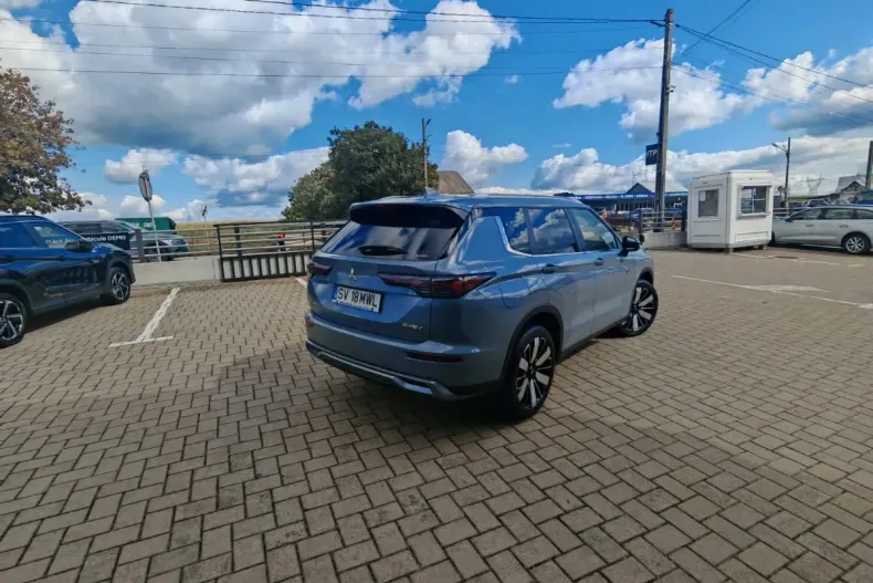 Mitsubishi Outlander din 2025 cu 48 km - oferta MIT222827 - foto 16