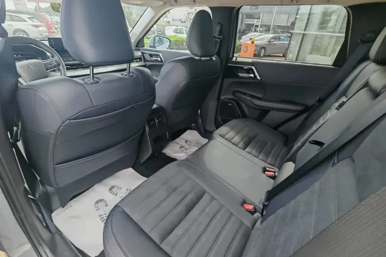 Mitsubishi Outlander din 2025 cu 48 km - oferta MIT222827 - foto 22