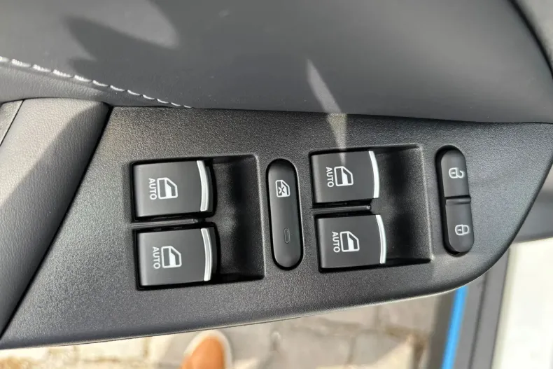 Seres 3 din 2023 cu 19 km - oferta SER222831 - foto 12