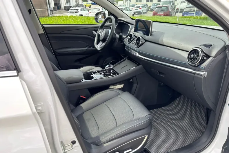 Seres 3 din 2023 cu 19 km - oferta SER222831 - foto 27