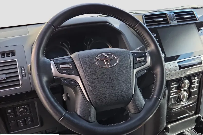 Toyota Land Cruiser din 2023 cu 90.315 km - oferta TOY222832 - foto 10