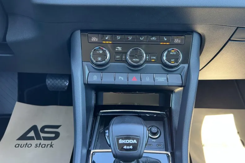 Skoda Karoq din 2024 cu 72.419 km - oferta SKO222833 - foto 31