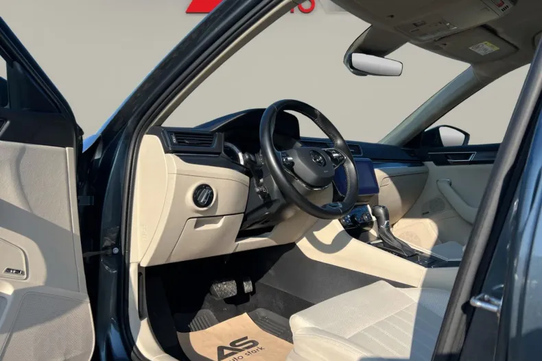 Skoda Superb din 2021 cu 100.700 km - oferta SKO222834 - foto 3