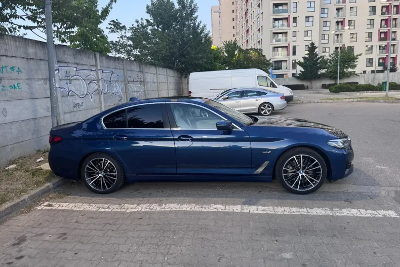 BMW 530e (Seria 5) din 2022 cu 142.584 km - oferta BMW222844 - foto 3