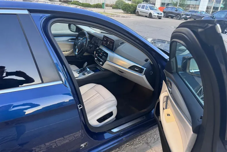 BMW 530e (Seria 5) din 2022 cu 142.584 km - oferta BMW222844 - foto 5