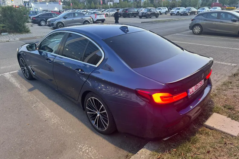 BMW 530e (Seria 5) din 2022 cu 142.584 km - oferta BMW222844 - foto 8