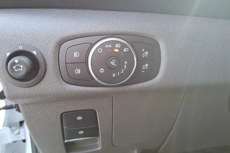 Ford Transit din 2025 cu 10 km - oferta FOR222846 - foto 13