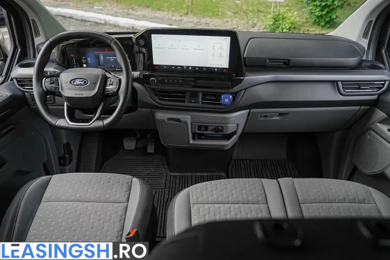 Ford Tourneo Custom din 2024 cu 18.400 km - oferta FOR222847 - foto 12